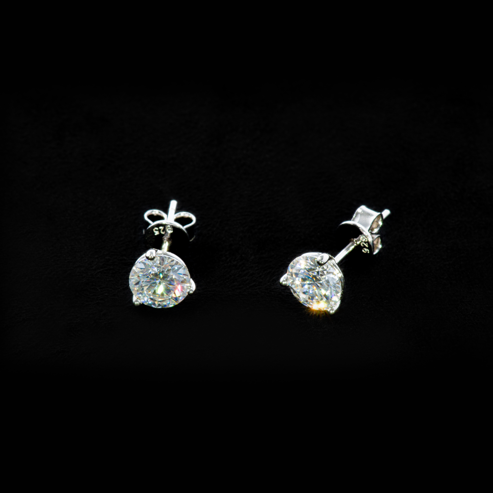Three Prongs Ear Piercing (EPAE) - TMT The Money Thing
