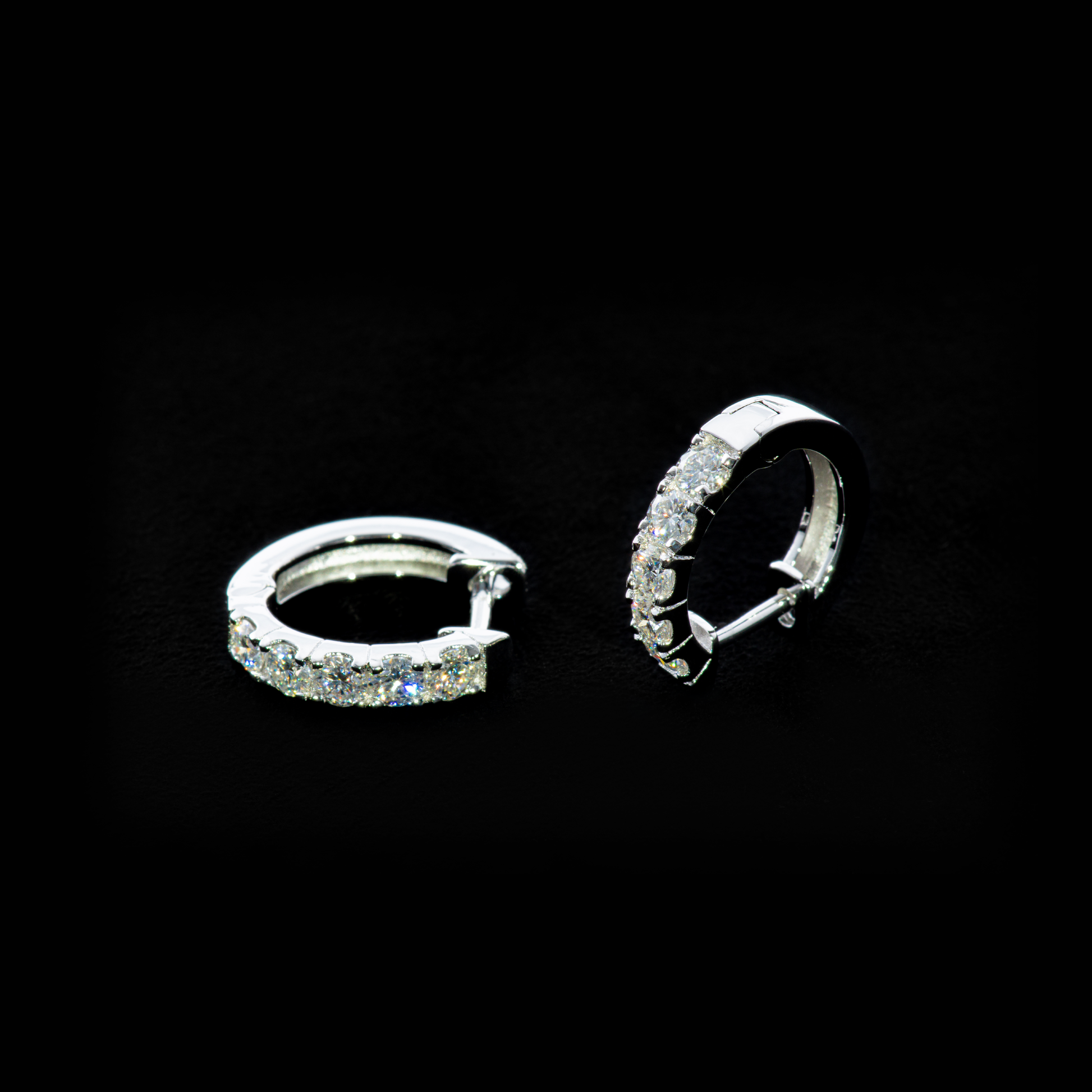 Half Eternity Ear Ring (ERAA) - TMT The Money Thing
